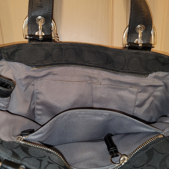 Coach Purse Tote Black Signature C Tote bag leather handles and trim - Picture 9 of 16